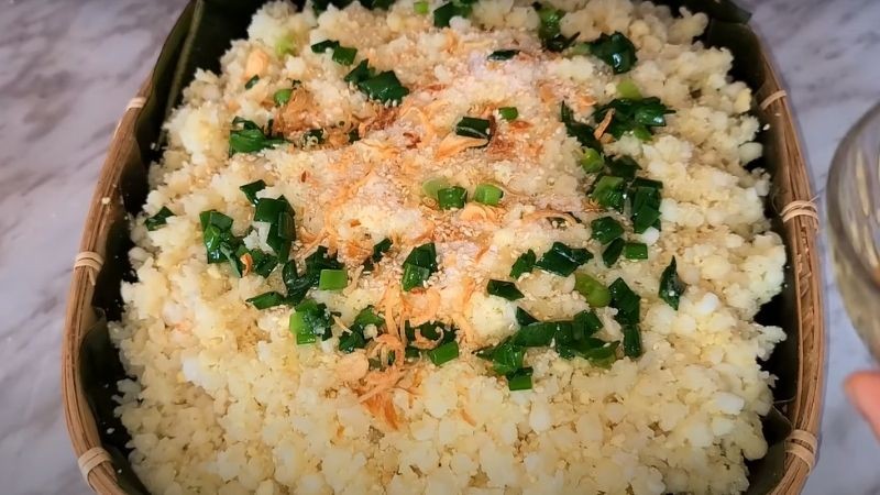 Xôi ngô mỡ hành hấp dẫn, một cách nấu xôi hành mỡ ngon miệng
