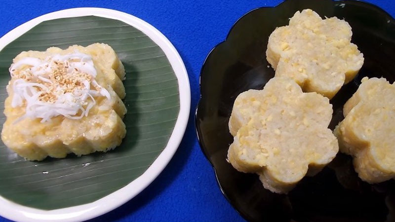 Thành phẩm món xôi sầu riêng nước cốt dừa được rắc thêm mè rang và dừa bào sợi, tăng thêm sự hấp dẫn