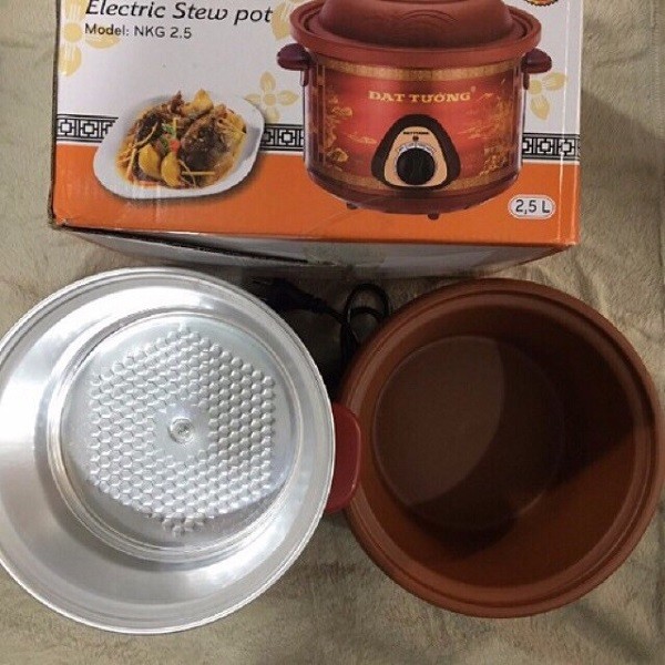 Chi tiết nút điều khiển trên nồi nấu cháo chậm Đạt Tường giúp bạn dễ dàng chọn chế độ nấu