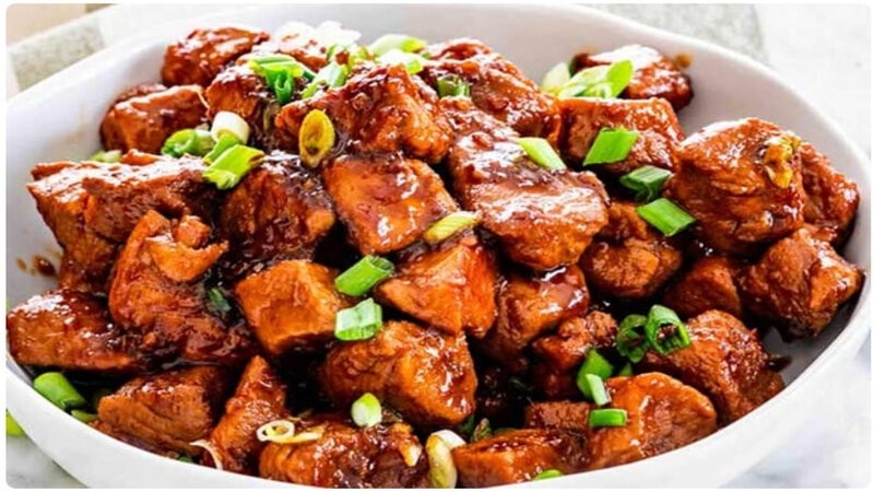 Thịt nạc heo kho thảo mộc phong cách người Hoa