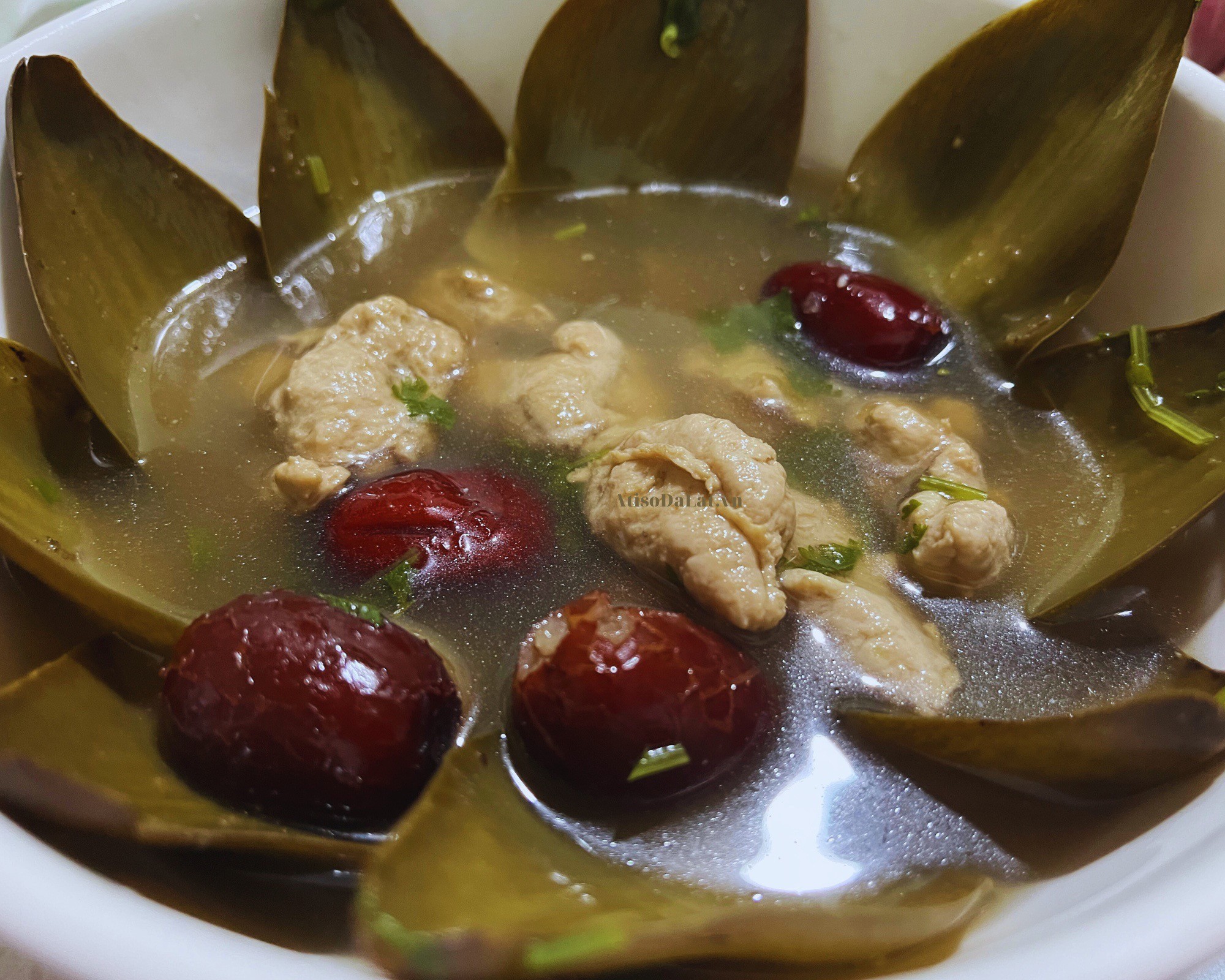 Canh Atiso với mọc
