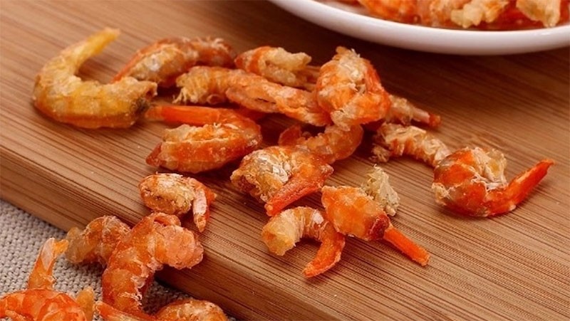 Tôm khô chất lượng với màu đỏ cam tự nhiên và độ khô ráo
