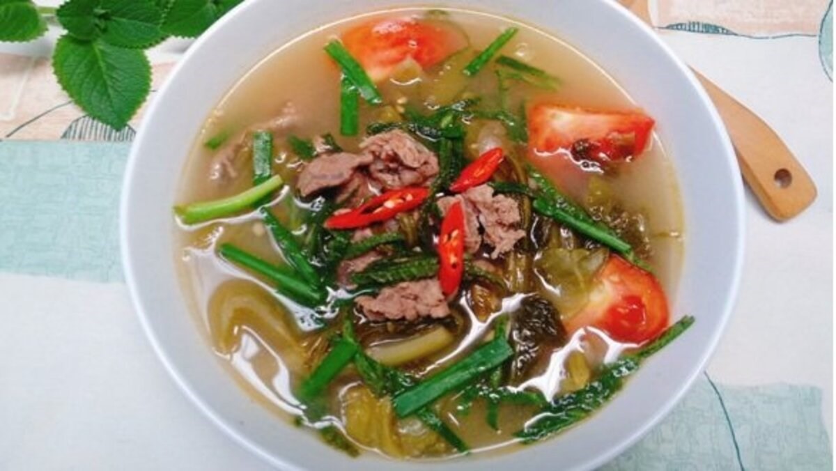 Canh dưa chua thịt bò