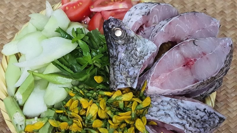 Hình ảnh các loại nguyên liệu tươi ngon cho món canh chua cá chẽm