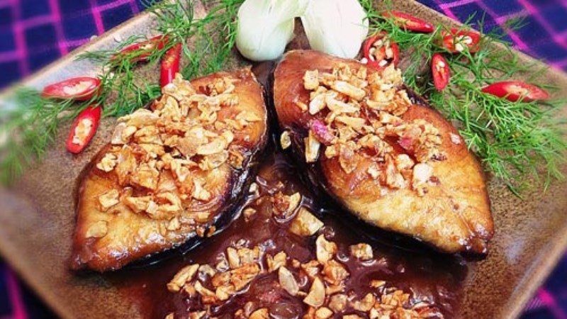 Cá thu sốt me chua ngọt đậm đà, hương vị mới lạ cho bữa cơm