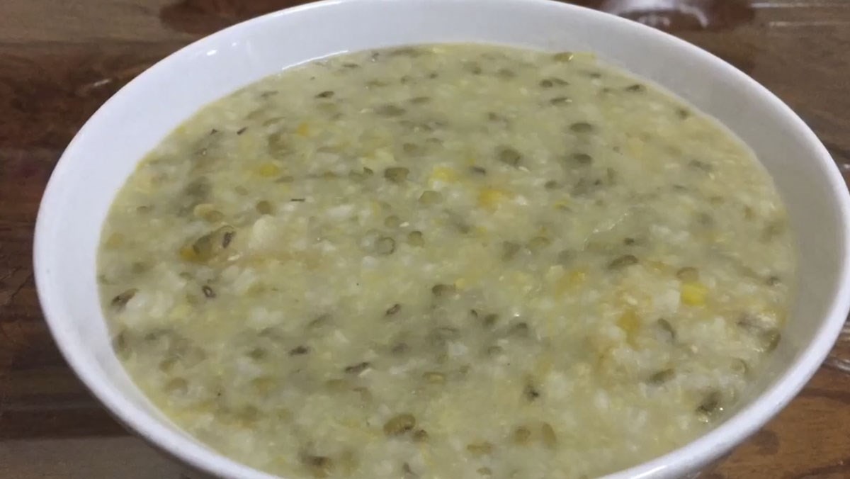 Cháo đậu xanh bí đỏ