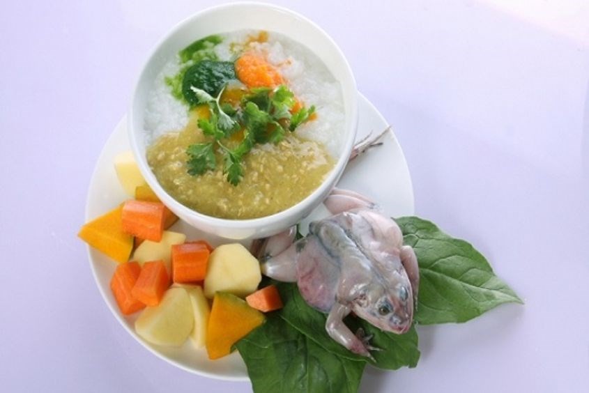 Cách nấu cháo ếch cho bé với khoai tây
