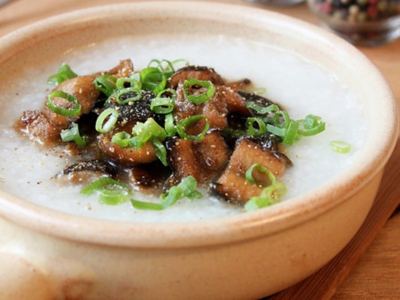 Bát cháo lươn Thanh Hóa nóng hổi, thơm ngon hấp dẫn