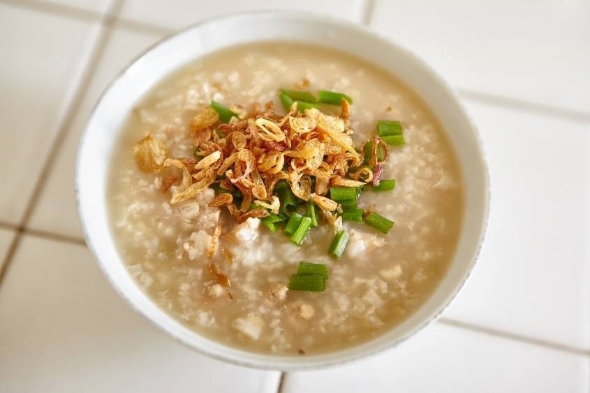 Cháo yến hạt sen nấm đông cô giúp bé ngủ ngon, cách nấu cháo yến cho bé tăng cường trí nhớ