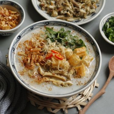 Thành phẩm cháo trai sông nóng hổi, thơm ngon