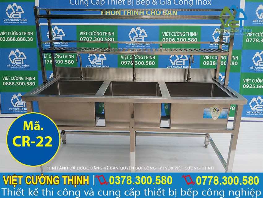 Chậu rửa công nghiệp 3 ngăn với kệ trên tiện dụng
