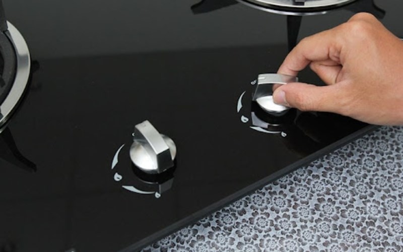 Điều chỉnh nhiệt độ hợp lý khi hấp xôi dành dành