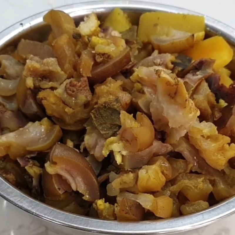 Bước 8 Cho dựng bò và đu đủ vào nấu cháo Cháo dựng bò