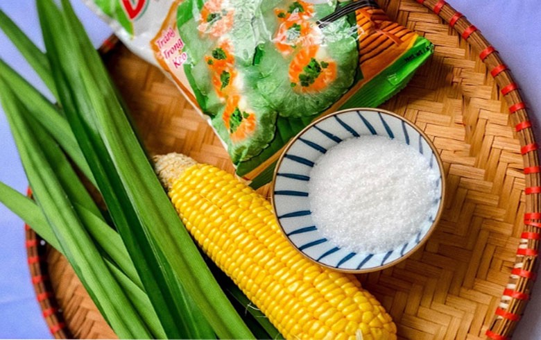 Nguyên liệu chuẩn bị để nấu chè bắp nếp thơm ngon chuẩn vị Huế