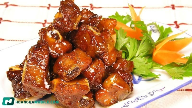 Sườn kho nước dừa thơm béo, món mặn hấp dẫn trong công thức nấu ăn ngon mỗi ngày