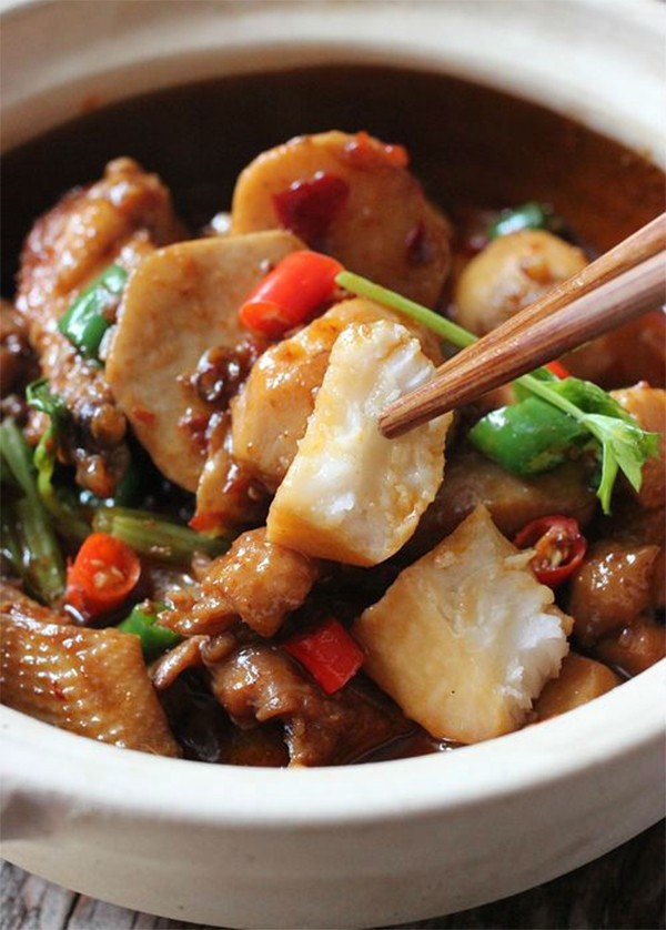 Món gà hầm khoai sọ bổ dưỡng, đậm đà hương vị truyền thống