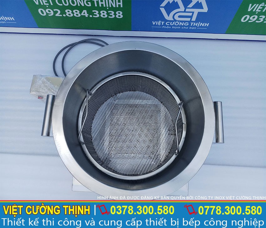 Giỏ đựng xương tiện lợi trong nồi nấu hủ tiếu bằng điện