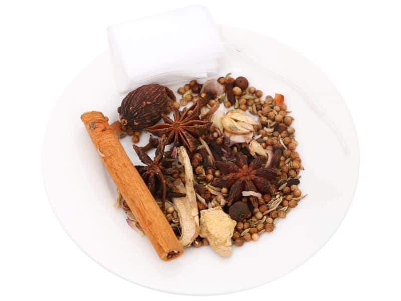Nước phở trong, ngọt thanh giúp người dùng nhớ mãi không quên khi nấu phở tại nhà