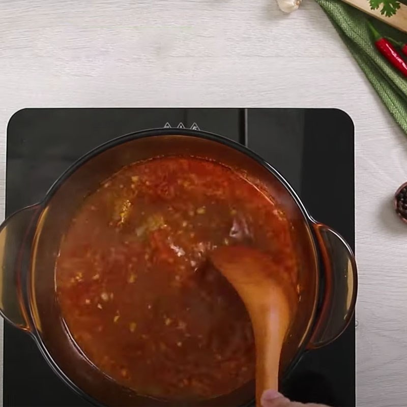 Hầm thịt bò với sốt cà chua