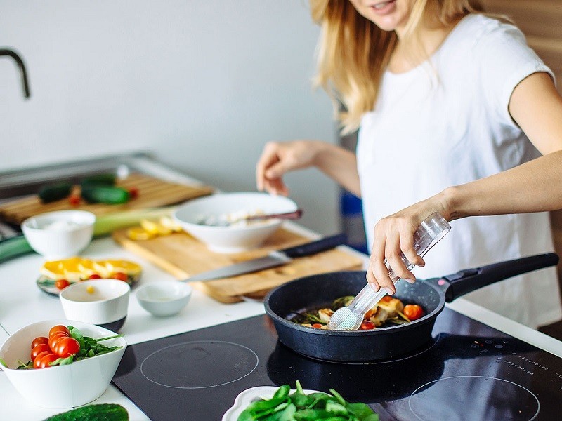 Bí quyết nấu những món đơn giản khi học nấu ăn