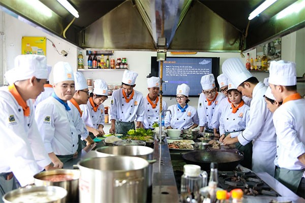 Tham gia khóa học chuyên sâu về cách nấu hủ tiếu Nam Vang kinh doanh hiệu quả
