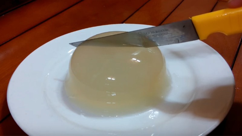 Khay xu xoa Quảng Ngãi đã đông lại, sẵn sàng thưởng thức.