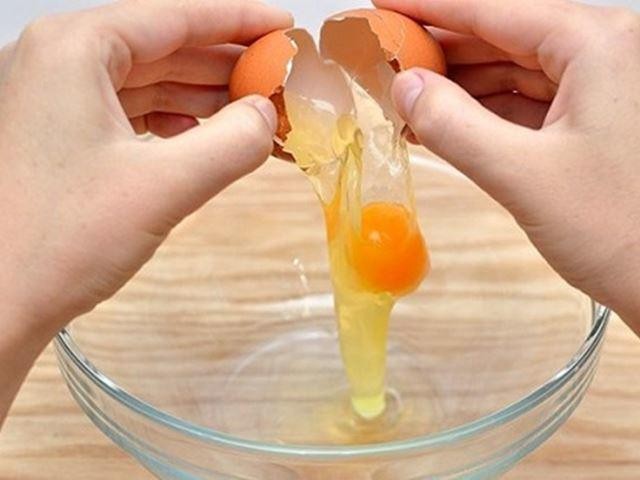 Cà rốt được chế biến nhuyễn mịn để nấu món ăn dặm cho bé 9 tháng