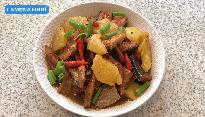 Khô cá lóc kho thơm đậm vị chuẩn bị sau khi học cách nấu khô cá lóc kho thơm