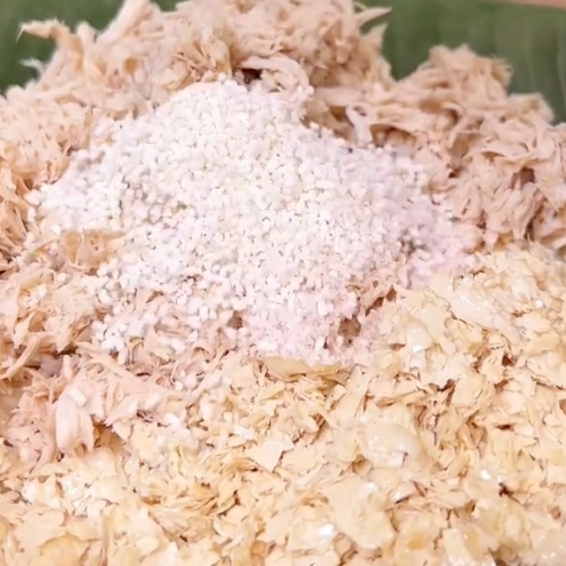 Hỗn hợp sườn non chay và tàu hũ ky đã trộn gia vị làm chả