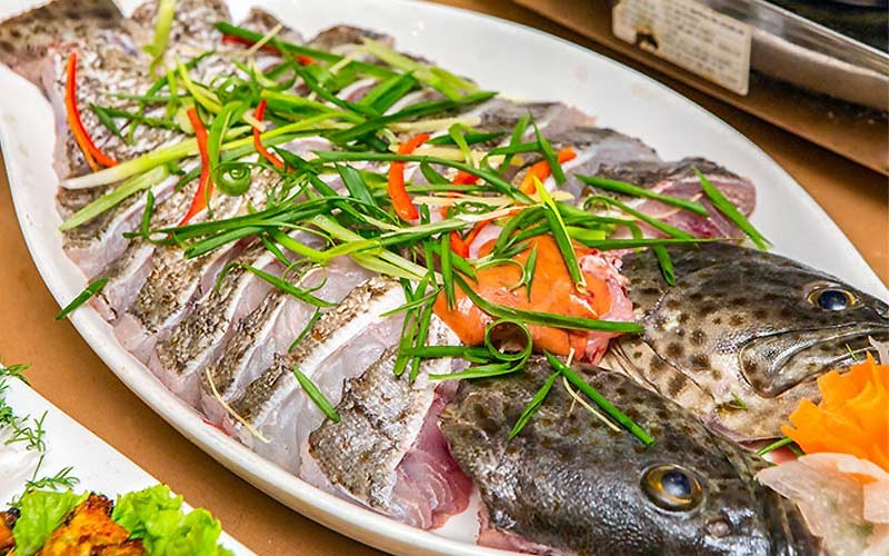 Món lẩu cá song thuyền chài đậm đà, tươi ngon đúng điệu