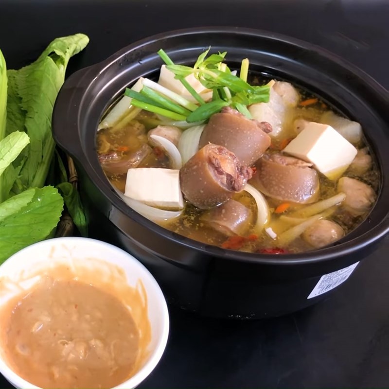 Món lẩu đuôi bò thuốc bắc bổ dưỡng, hấp dẫn