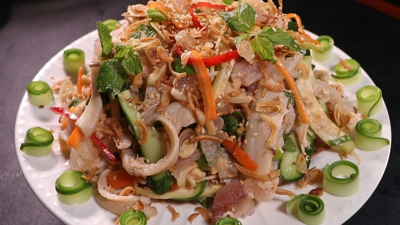 Gân bò làm gỏi hoặc hầm tiêu xanh