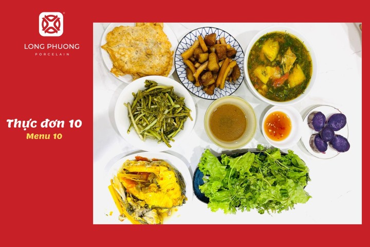 Mâm cơm thịnh soạn với cá sốt cà, thịt kho cùi dừa, đặc trưng món ngon miền Bắc
