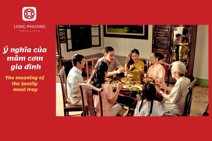Gia đình hạnh phúc quây quần thưởng thức các món ngon mỗi ngày miền Bắc