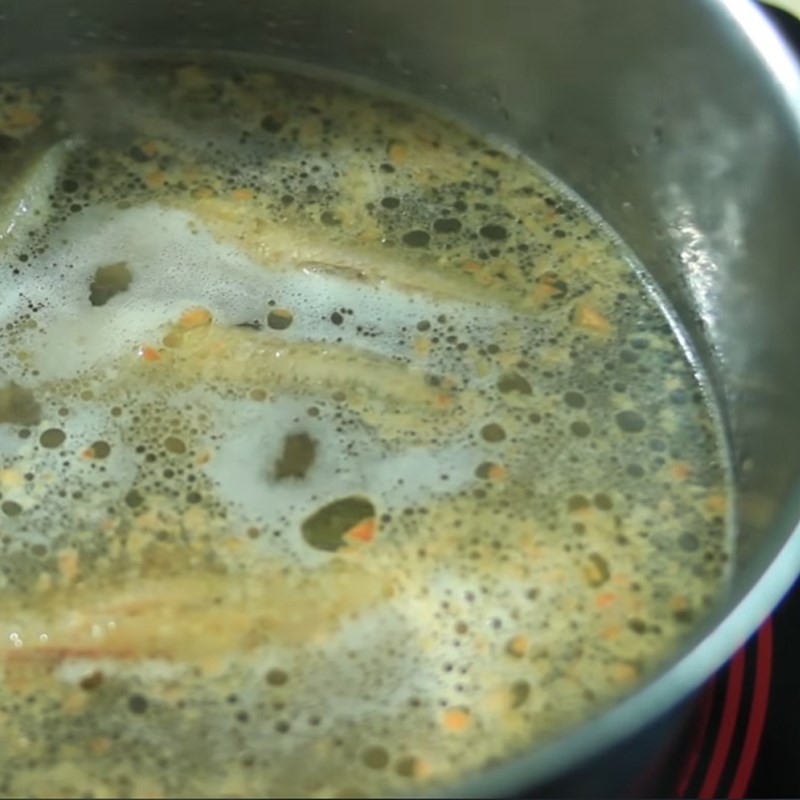 Bước 4 Nấu canh chua Canh chua cá rô đồng