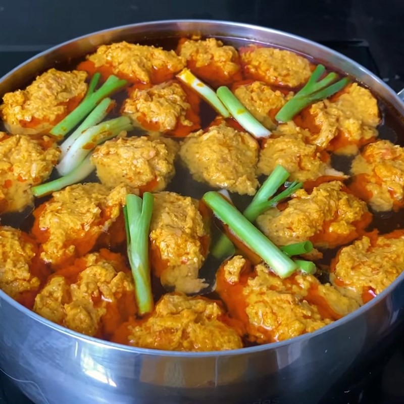 Bước 5 Nước dùng bún chả cua sau khi nêm nếm gia vị