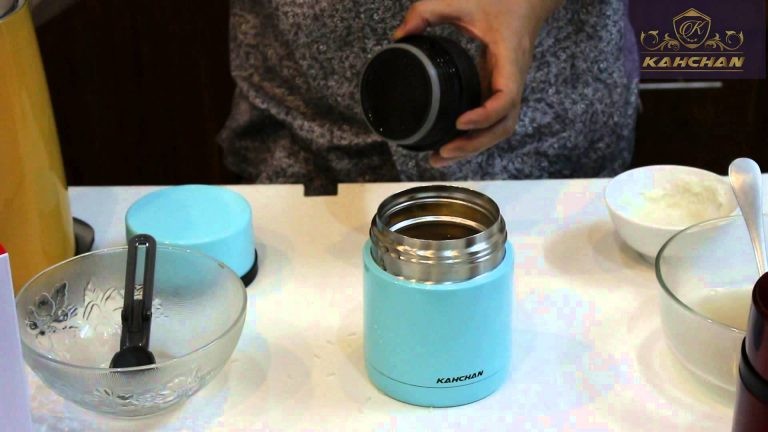 Nồi ủ điện hỗ trợ nấu cháo nhanh và tiện lợi cho bé