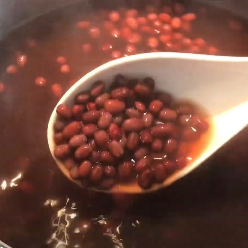 Bước 2 Nấu chè đậu đỏ đường phèn Chè đậu đỏ đường phèn