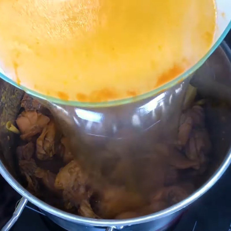 Bước 3 Nấu lẩu Lẩu vịt măng cay