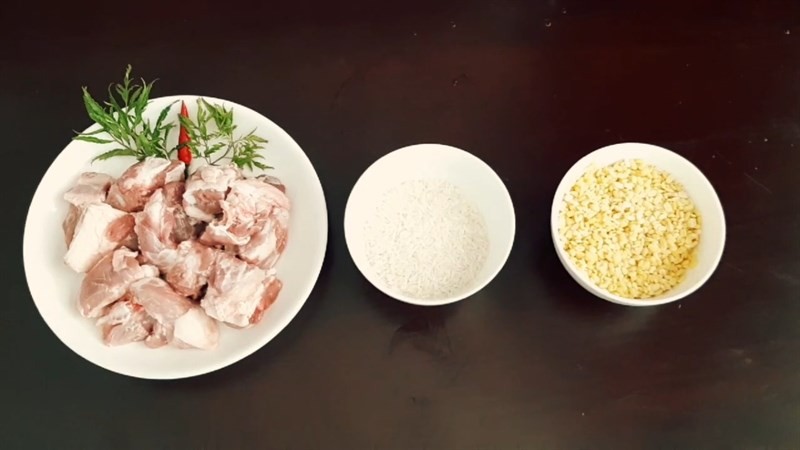 Nguyên liệu món ăn cháo sườn rau củ và đậu xanh