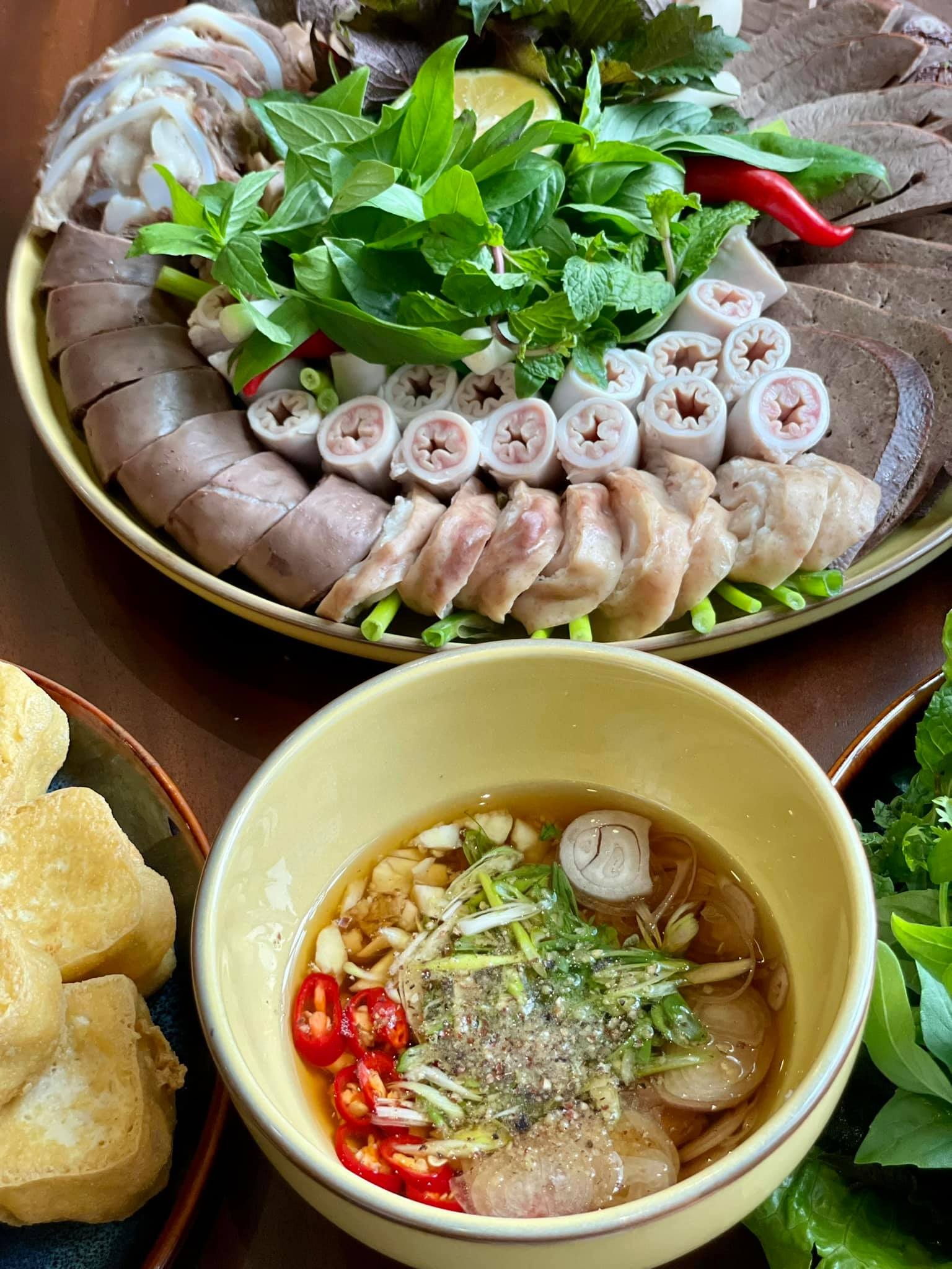 nước chấm lòng lợn