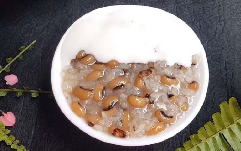 Chè đậu trắng thơm béo sánh mịn, món chè cúng rằm tháng 7 tuyệt vời