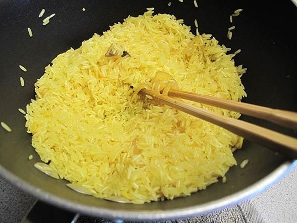 Bạn có thể rang gạo trước khi nấu