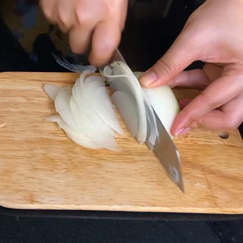 Bước 4 Sơ chế các loại rau củ cho món bún chả cua