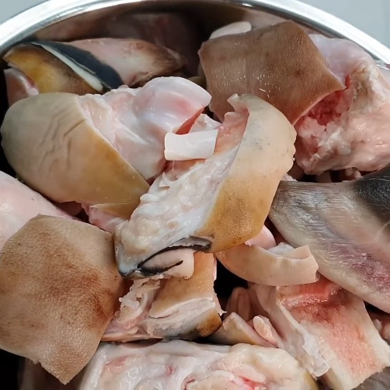Bước 1 Sơ chế nguyên liệu Cháo dựng bò