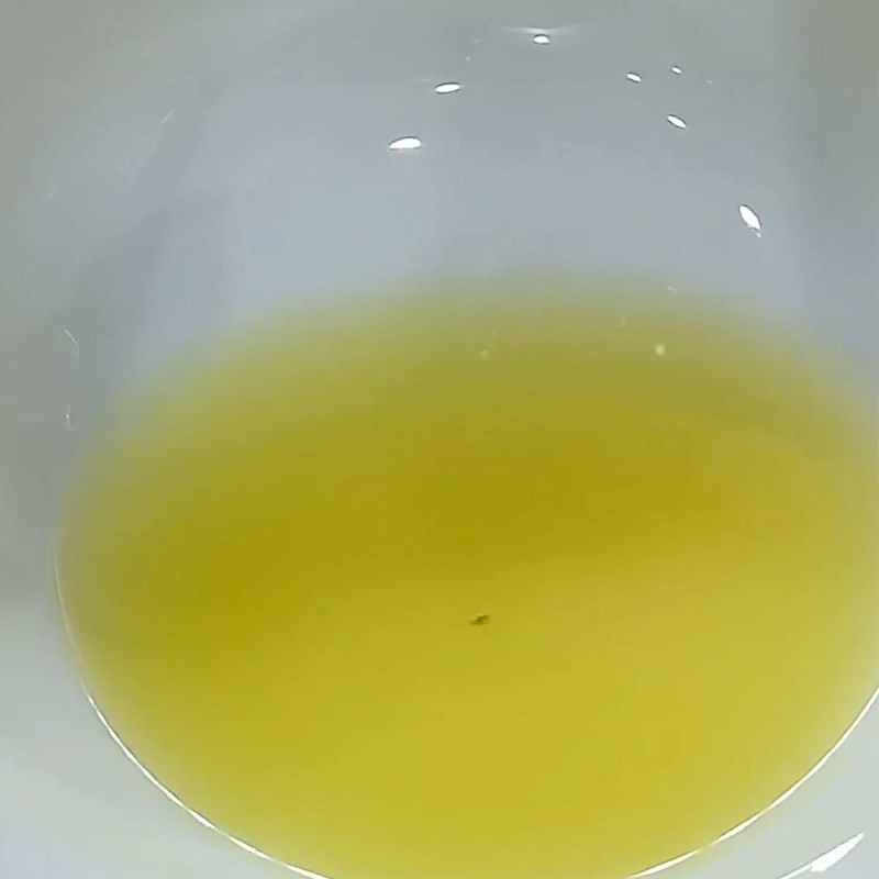 Sơ chế và vắt nước cốt gừng