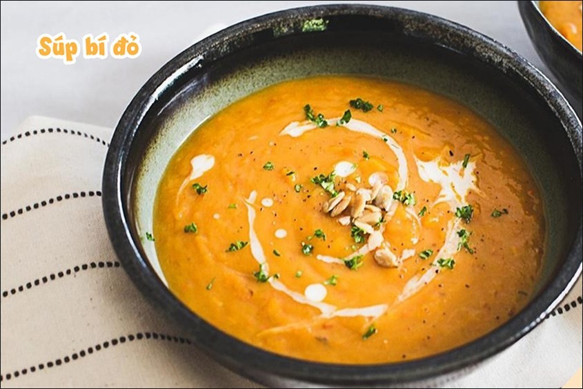 Công thức nấu súp trứng gà cho bé với bí đỏ