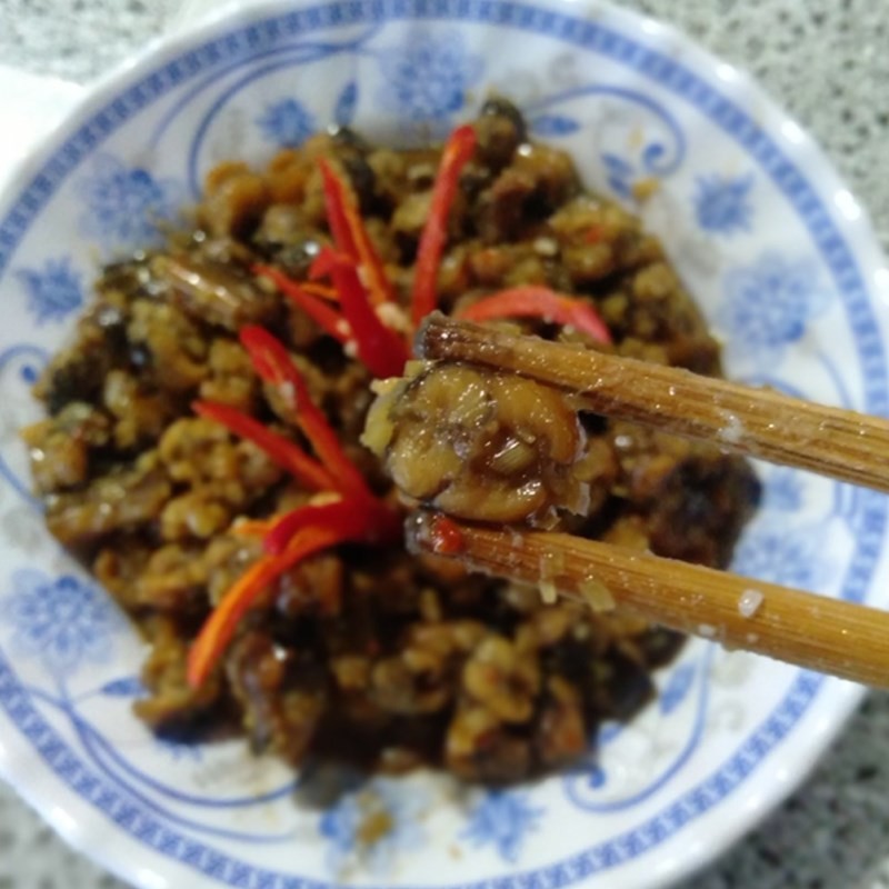 Đĩa lươn xào sả ớt sau khi hoàn thành, thơm ngon và đậm đà, minh chứng cho cách nấu món xào ngon