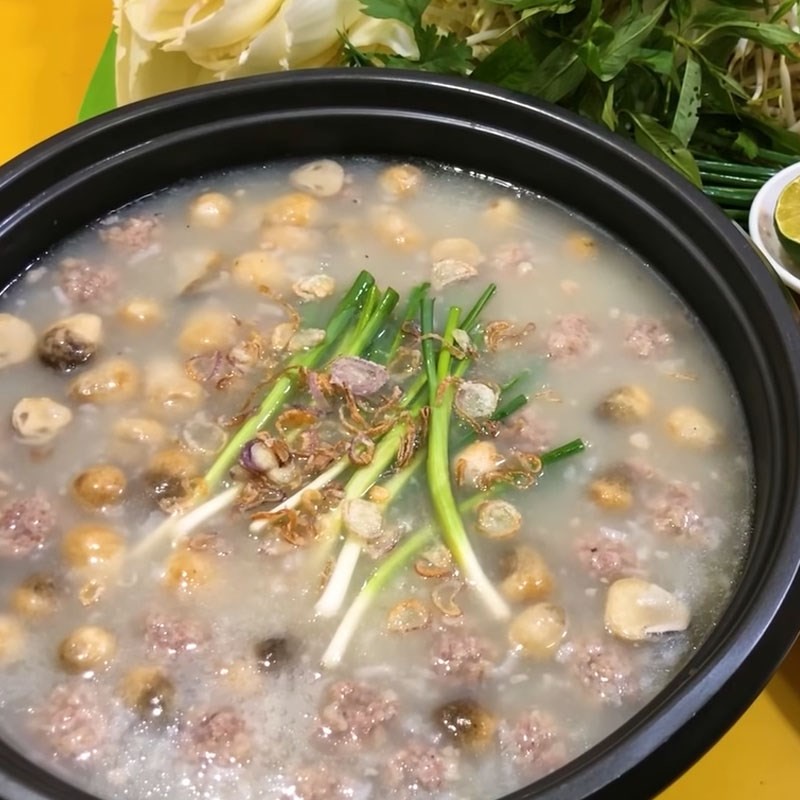 Thưởng thức món lẩu cháo cá lóc nóng hổi cùng gia đình