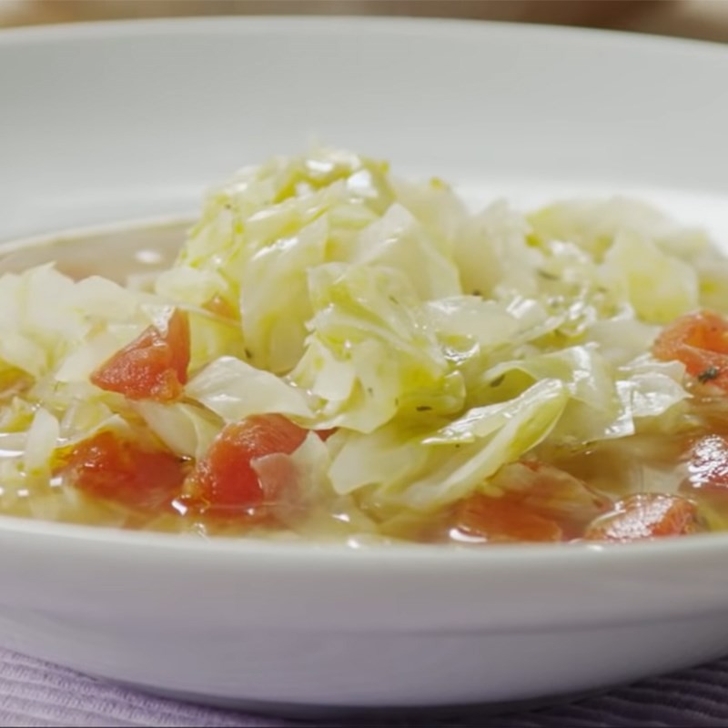 Thưởng thức bánh canh vịt cùng nước chấm gừng ớt